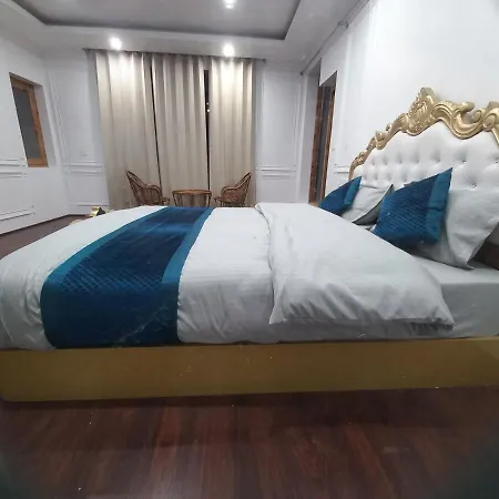 Humble Holiday Home Kufri S H I M L A With Lawn And Amazing View Exterior photo