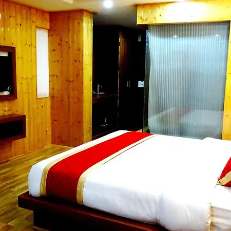 Humble Holiday Home Kufri S H I M L A With Lawn And Amazing View Exterior photo