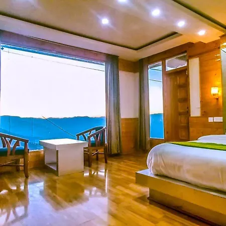 Humble Holiday Home Kufri S H I M L A With Lawn And Amazing View Exterior photo