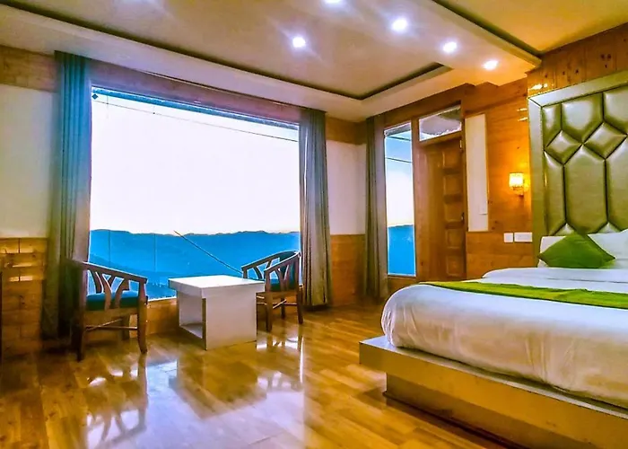 Humble Holiday Home Kufri S H I M L A With Lawn And Amazing View